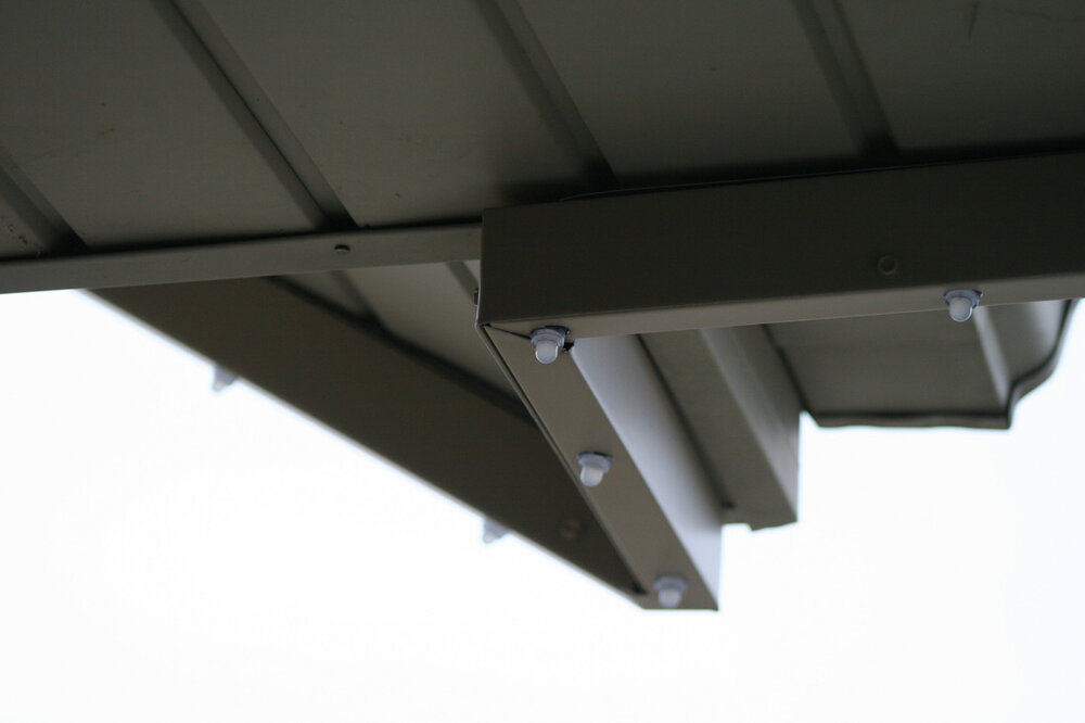 Permanent lighting channel close-up